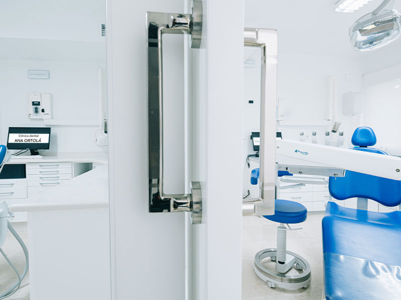 Equipos de última generación | Clínica dental de Ana Ortolá en Oliva